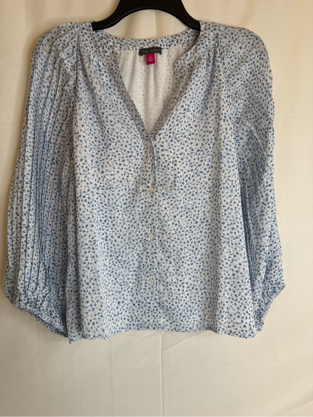 Vince Camuto Blue White Polka Dot V-Neck Pleated Blouse Balloon XS